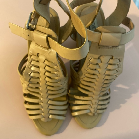 Steve Madden Boho Heels - Picture 3 of 4